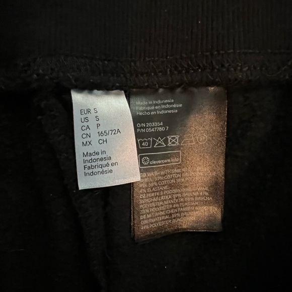 H&M Sweatpants - Picture 2 of 2